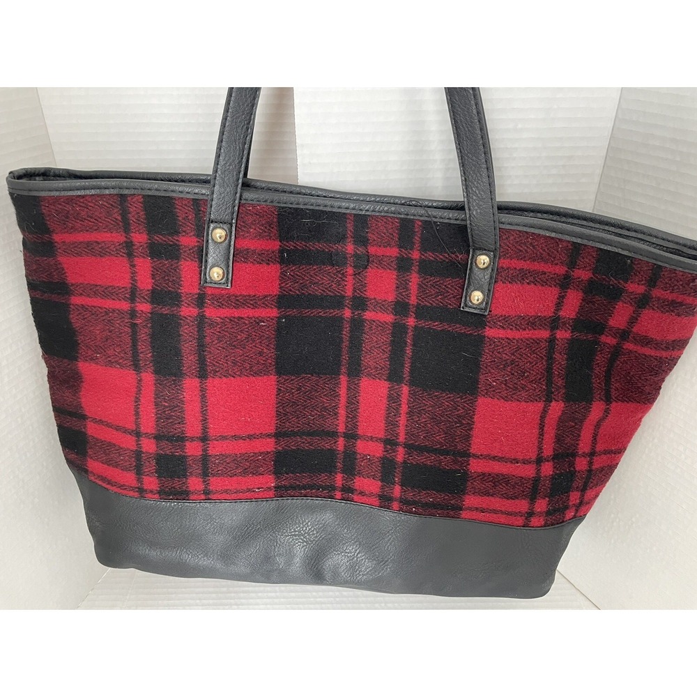 Under One Sky Reversible Black Faux Leather And Red Buffalo Plaid Strap Tote Bag - Picture 3 of 13